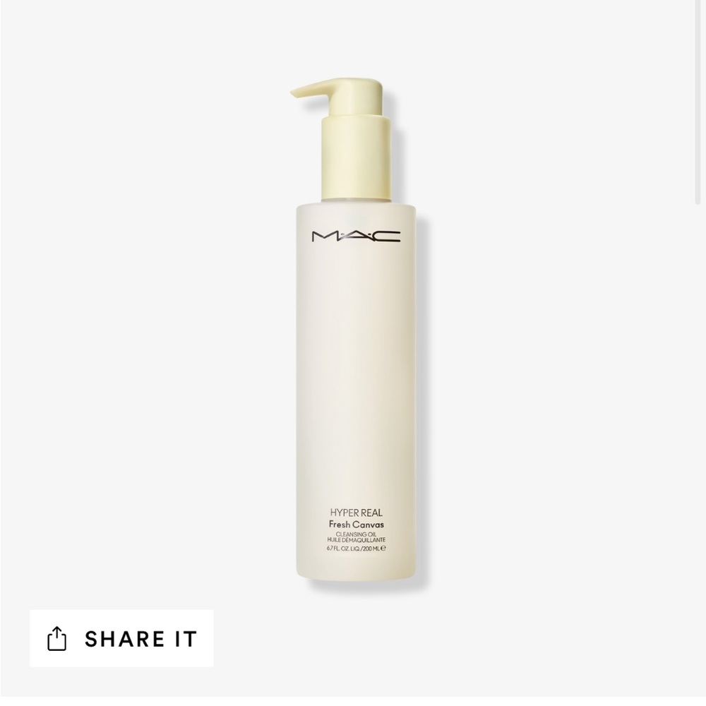Mac Hyper Real Fresh Canvas Cleansing Oil